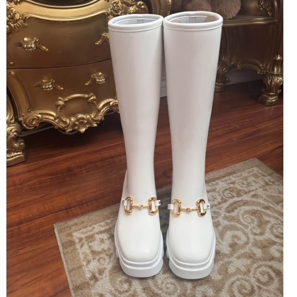 Gucci Horsebit Knee High Boots rubber
Wellington boots gold hardware NWT - Picture 6 of 10